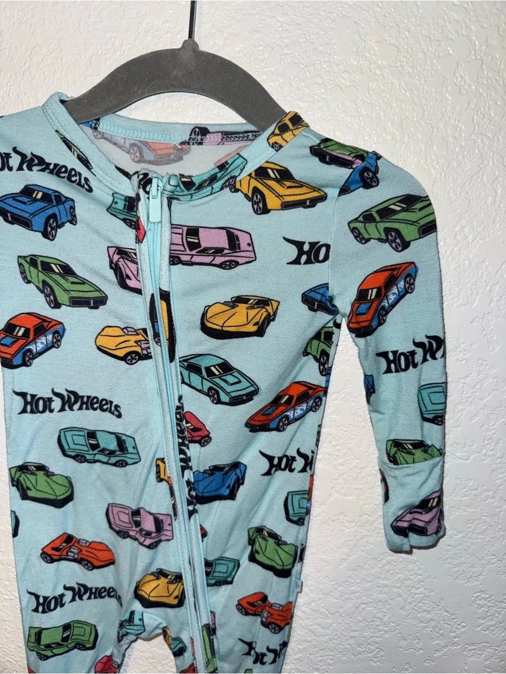 Hot Wheels x Posh Peanut Car Print Light Blue Baby Boy Zip Front Sleeper 0-3M
